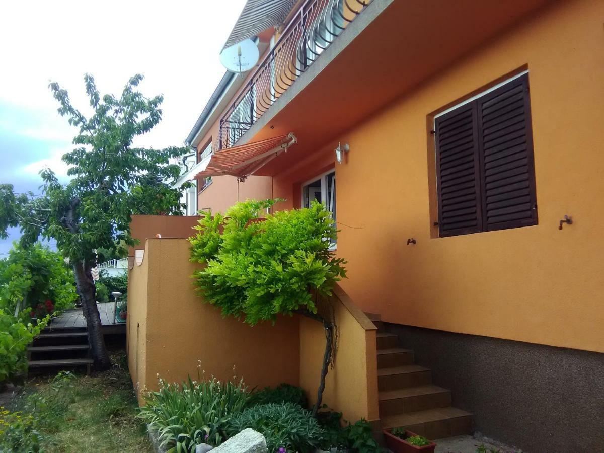 סנג' Apartments Mare Croatia מראה חיצוני תמונה